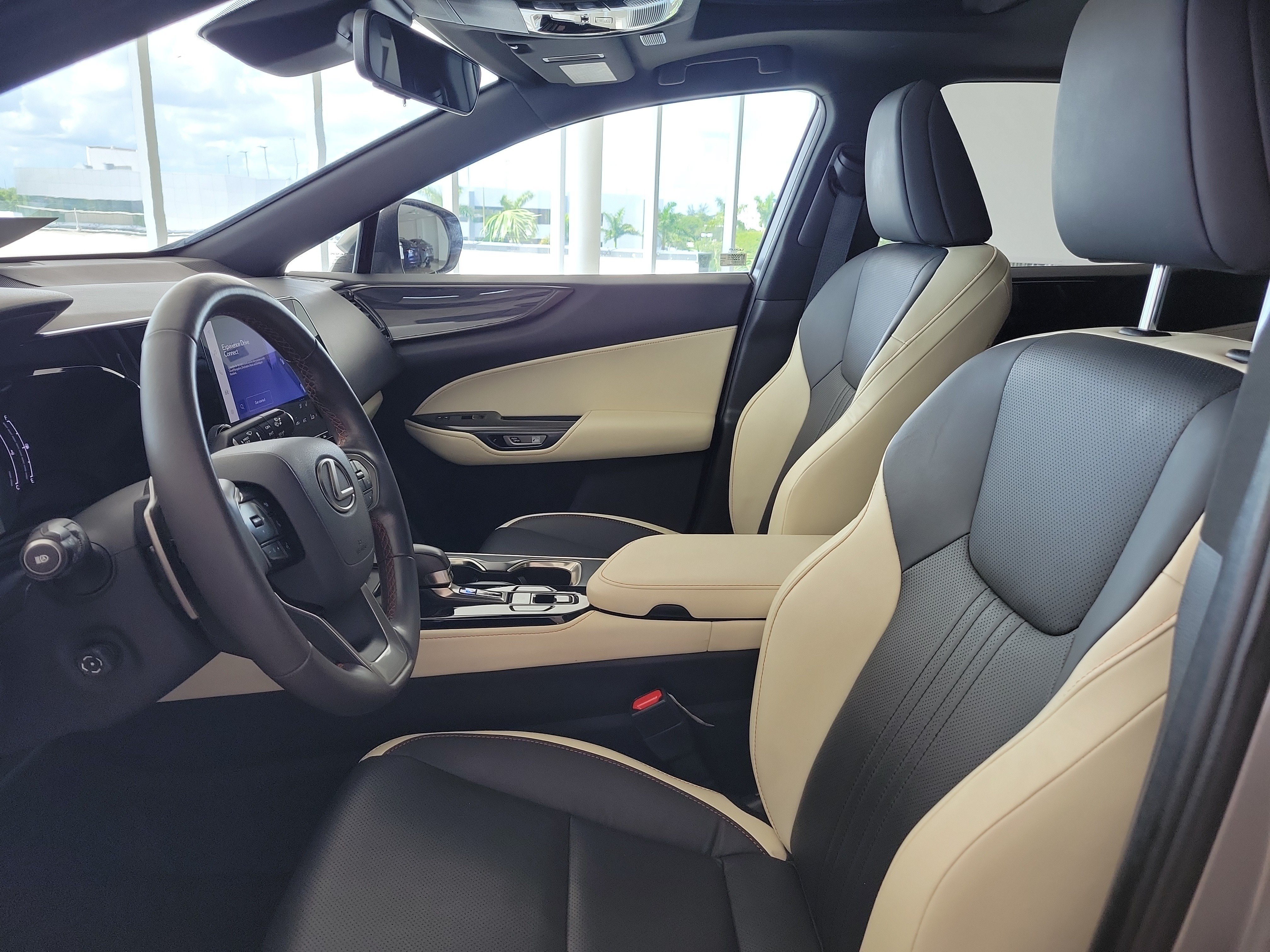 Used 2024 Atomic Silver Lexus NX 250 Premium image 25