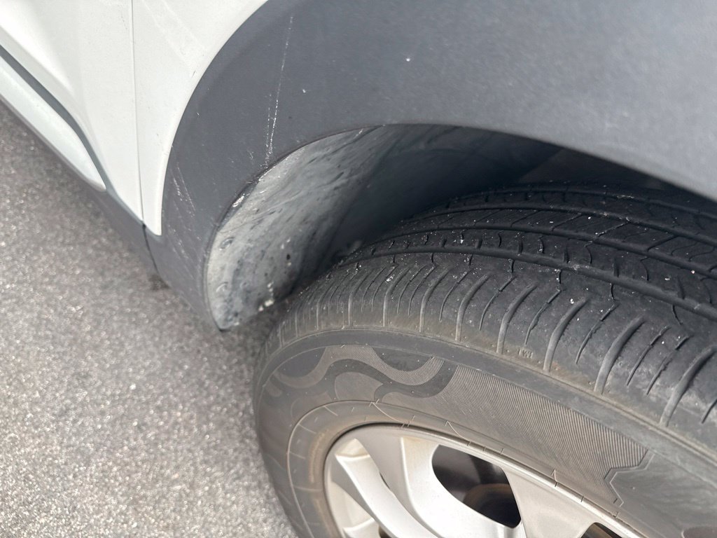 Used 2019 Gray Hyundai SE image 11