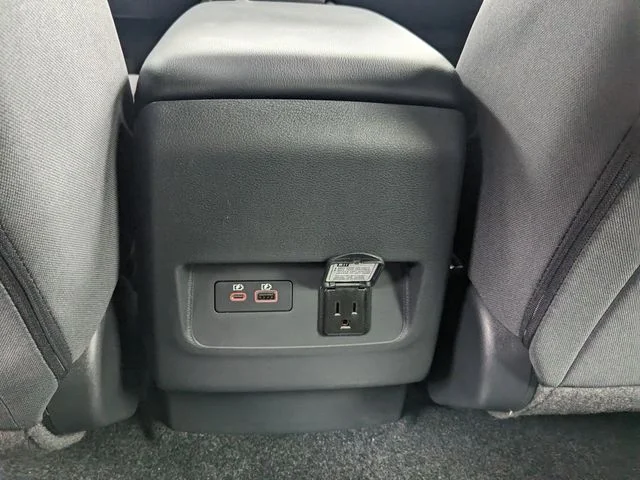 2025 Nissan Frontier SV - Photo 11