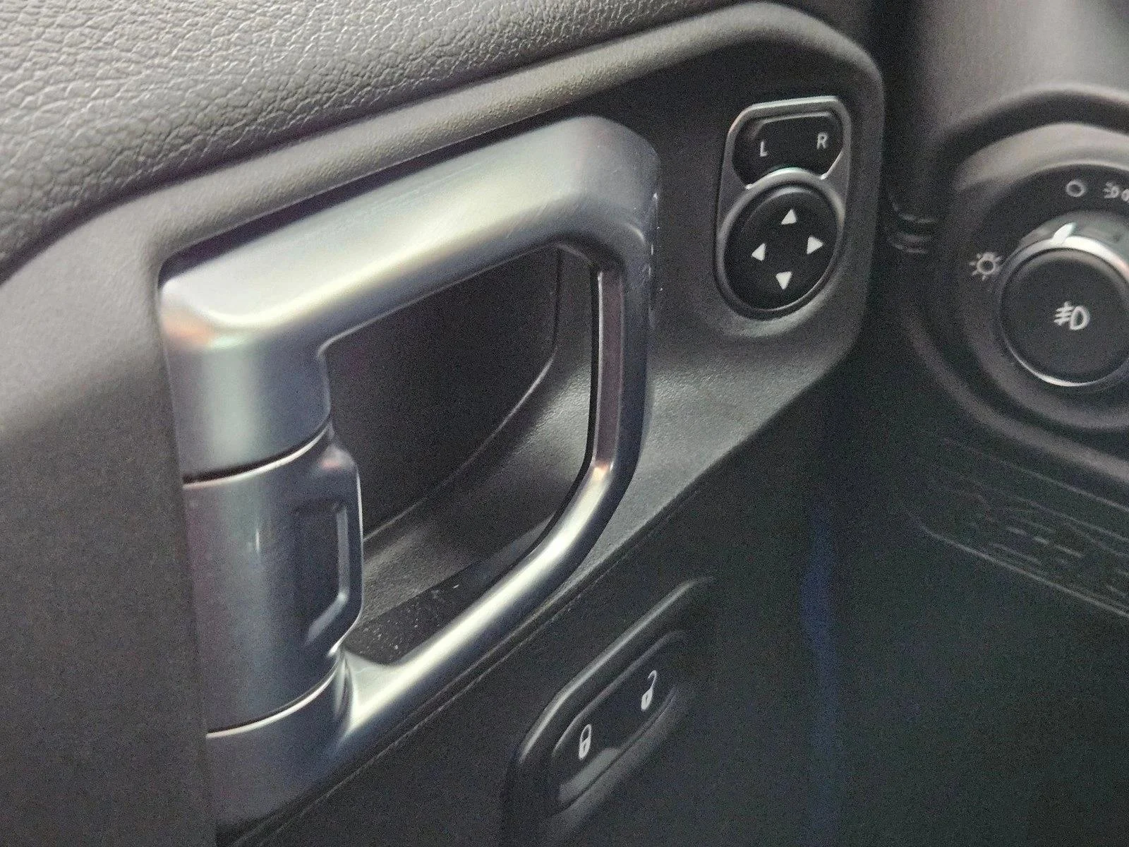 2026 Jeep Wrangler 4-Door Rubicon - Photo 13
