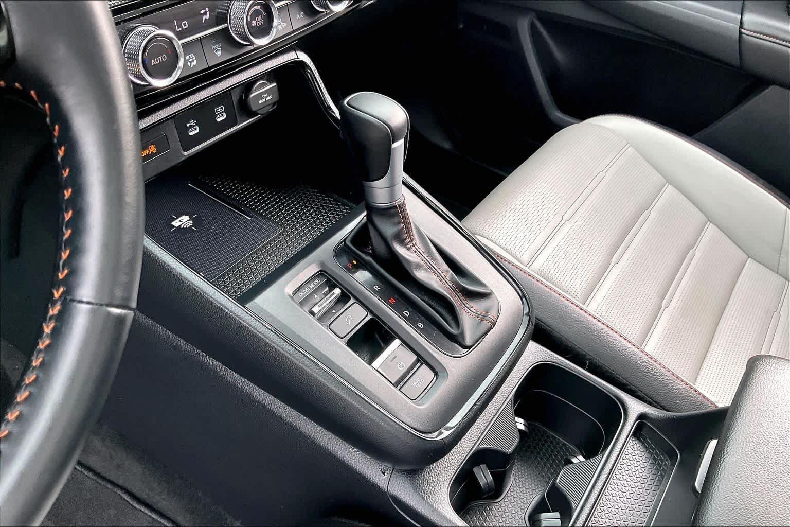 Used 2026 Platinum White Pearl Honda Sport Touring image 17