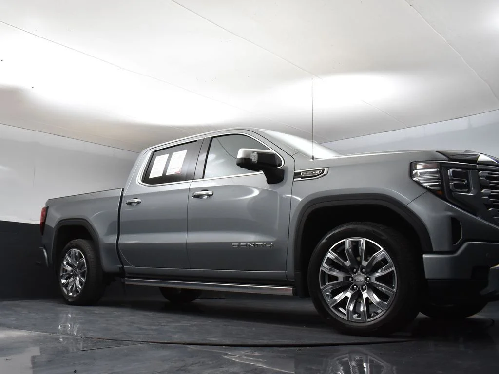 Used 2024 Silver GMC Denali image 30