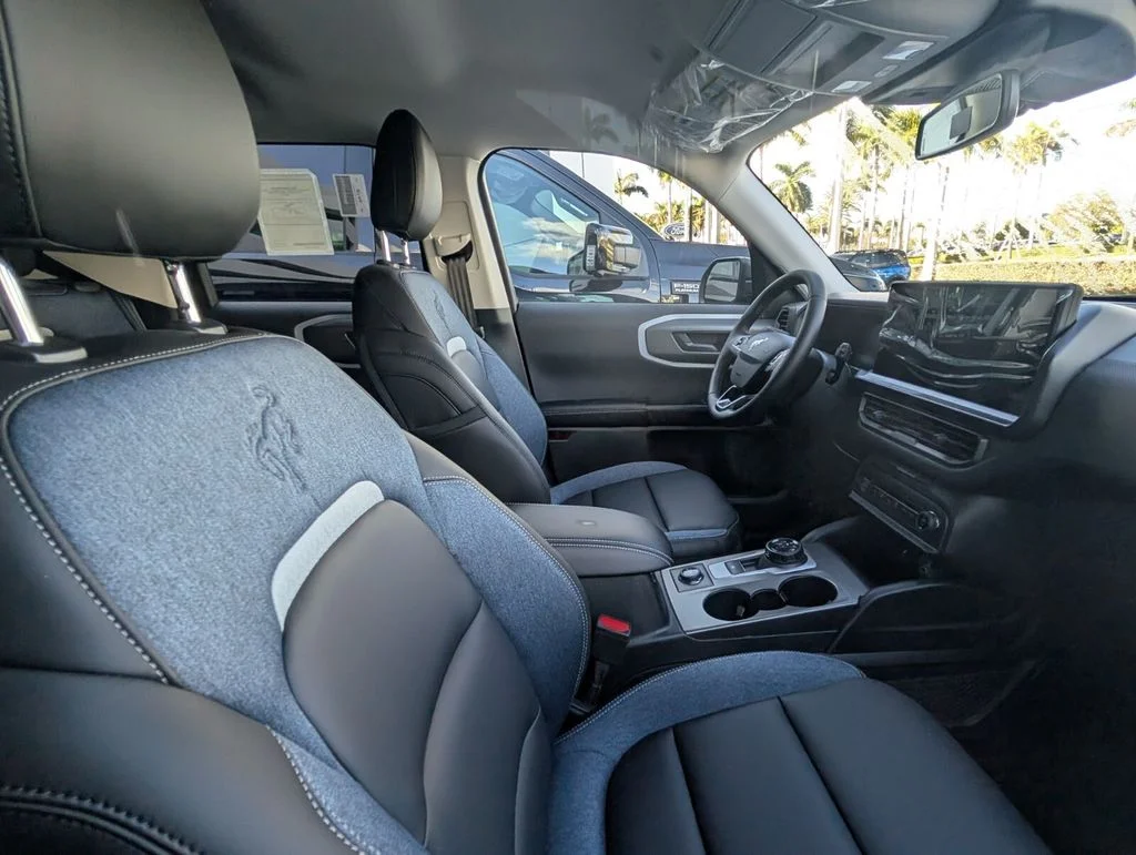 New 2026 Shadow Black Ford Outer Banks® image 8