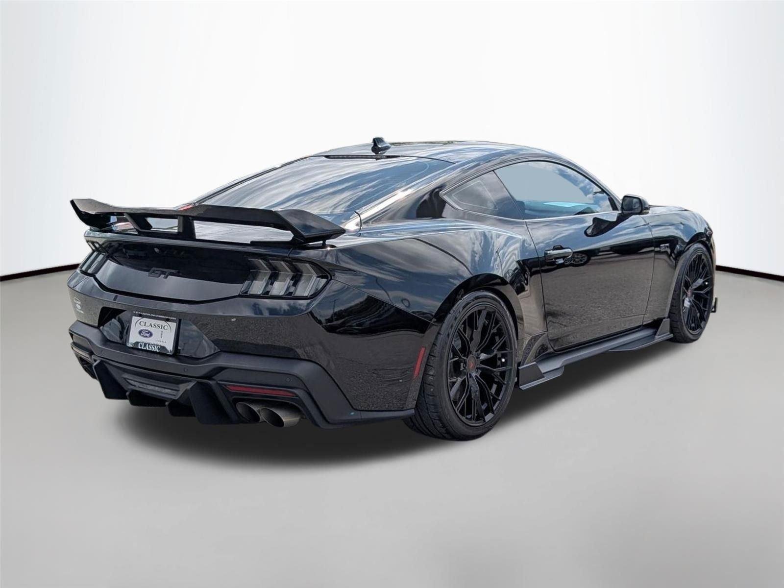 Used 2025 Shadow Black Ford GT Premium image 5