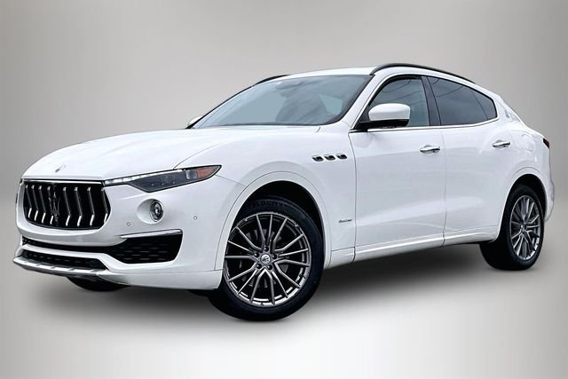Used 2021  Maserati GranLusso image 2