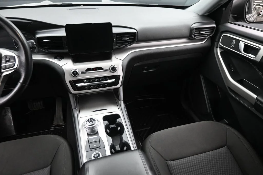 Used 2023 Gray Ford XLT image 16