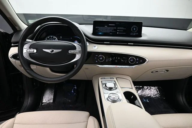 Used 2024 Black Genesis 2.5T image 19