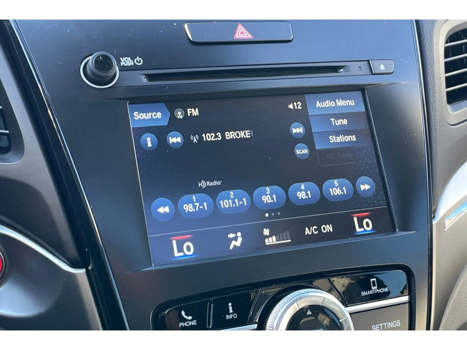Used 2020 Platinum White Pearl Acura w/Technology Pkg image 24