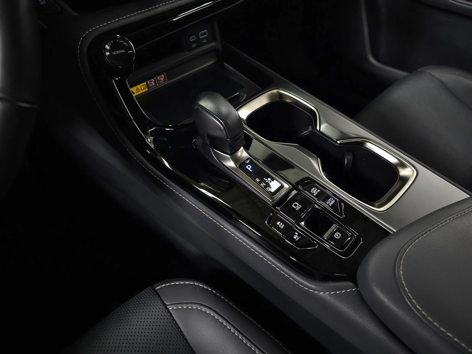 Certified Used 2026 Caviar Lexus PREMIUM image 29