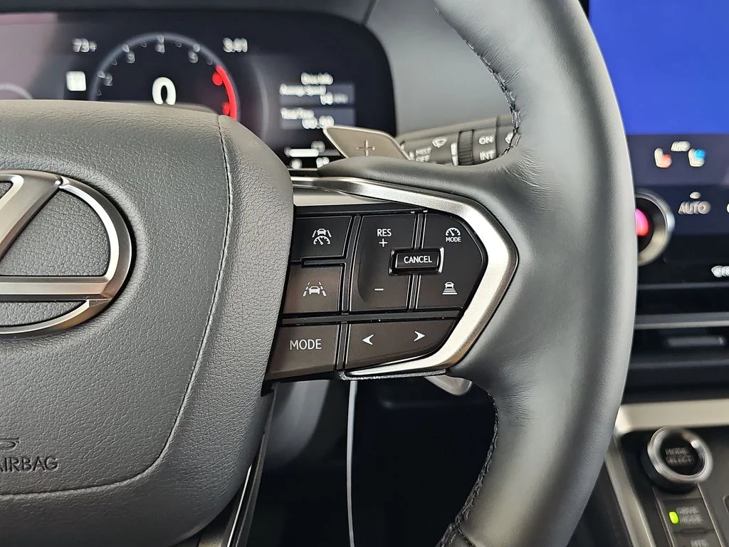 New 2026  Lexus 550 Overtrail image 16