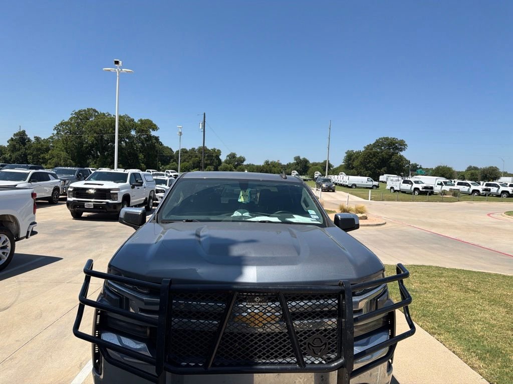 Used 2019 Gray Chevrolet LT image 6