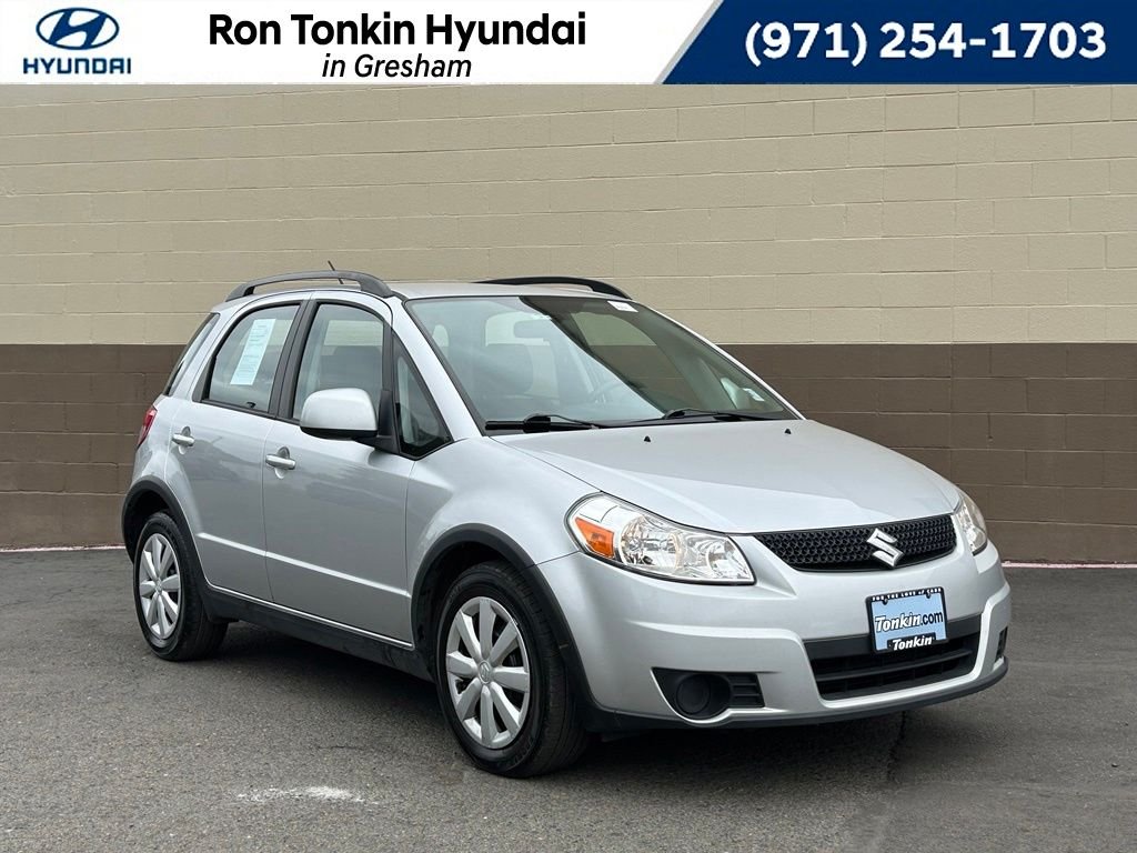 Used 2011 Silver Suzuki Premium image 1