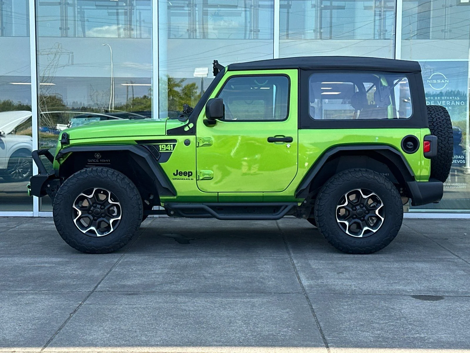 Used 2025 Mojito Clearcoat Jeep Sport image 6