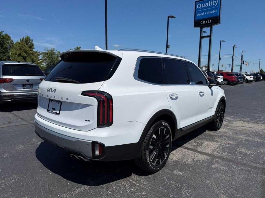 Used 2024 White Kia SX-Prestige image 6