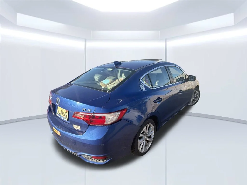 Used 2017 Blue Acura 2.4L image 3
