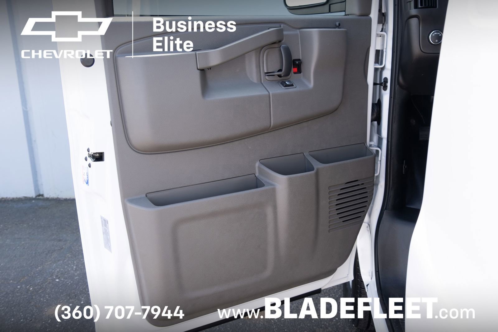 2026 Chevrolet Express Cargo Work Van - Photo 7