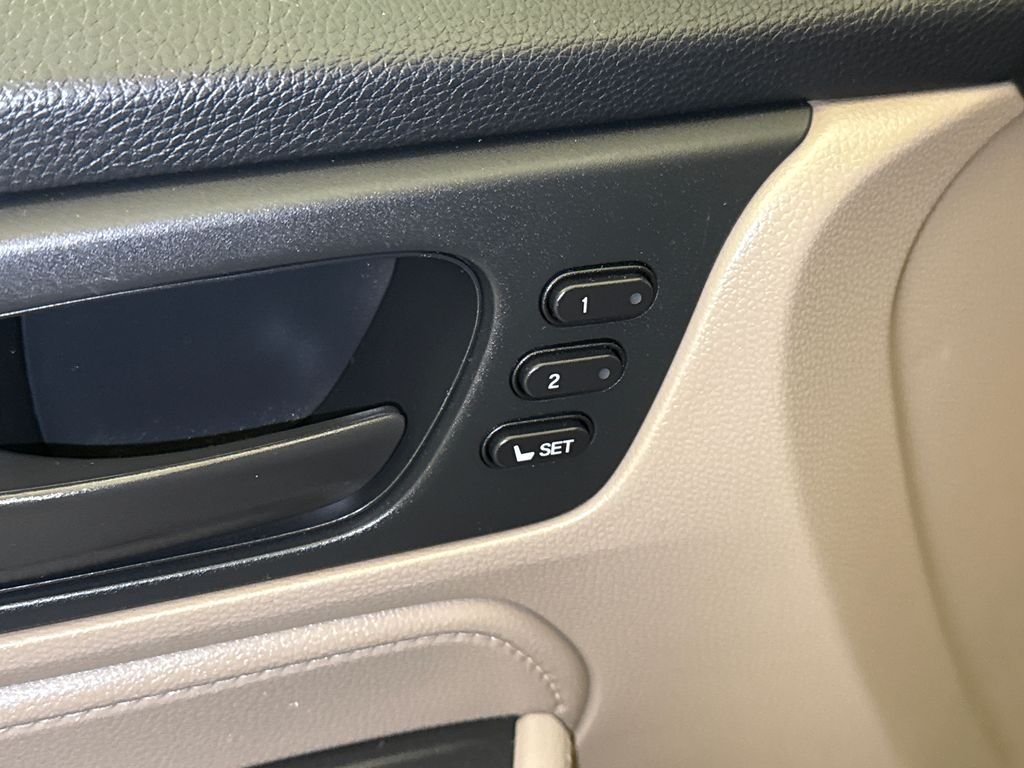 2021 Honda Odyssey EX-L - Photo 22
