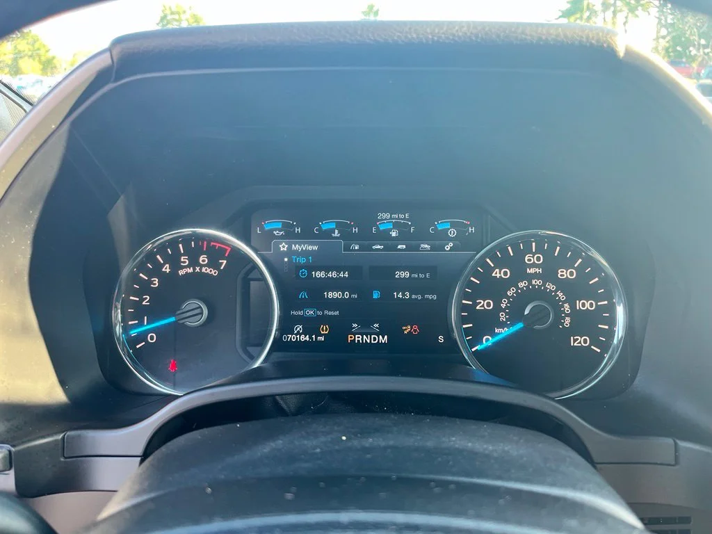 Used 2017 Black Ford Platinum image 18