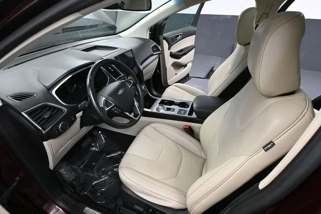 2021 Ford Edge Titanium - Photo 23