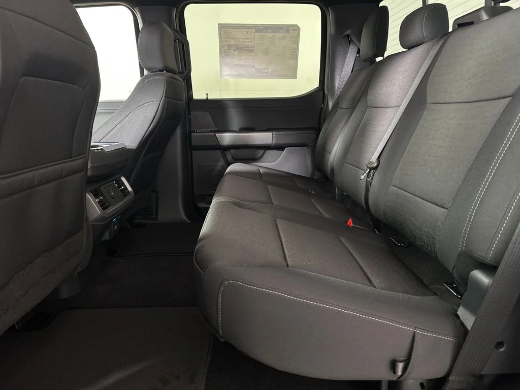 New 2026 Agate Black Metallic Ford XLT image 22