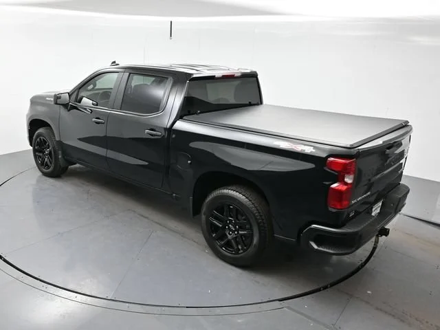 Used 2026 Black Chevrolet Custom image 33