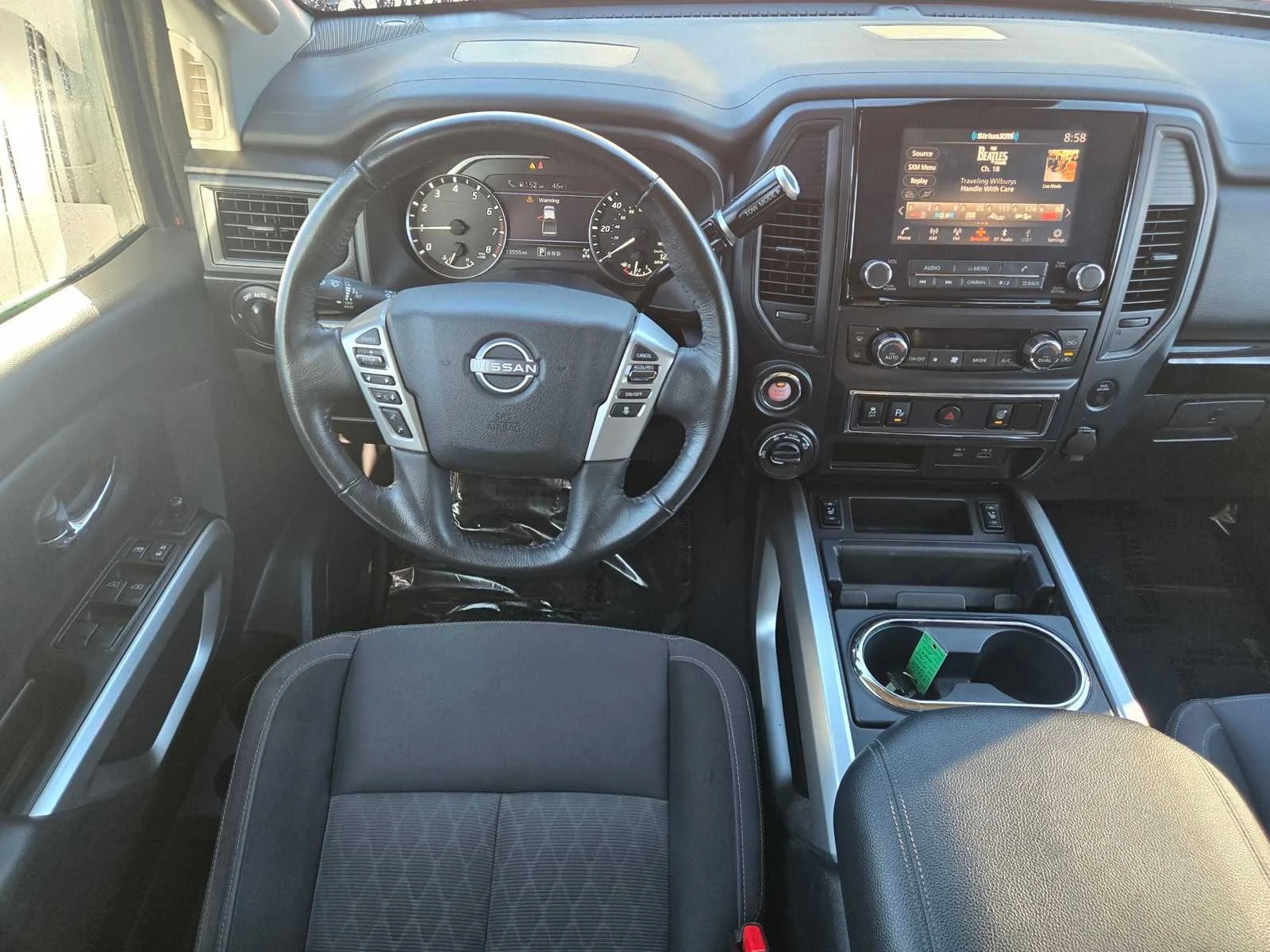Used 2023  Nissan SV image 10