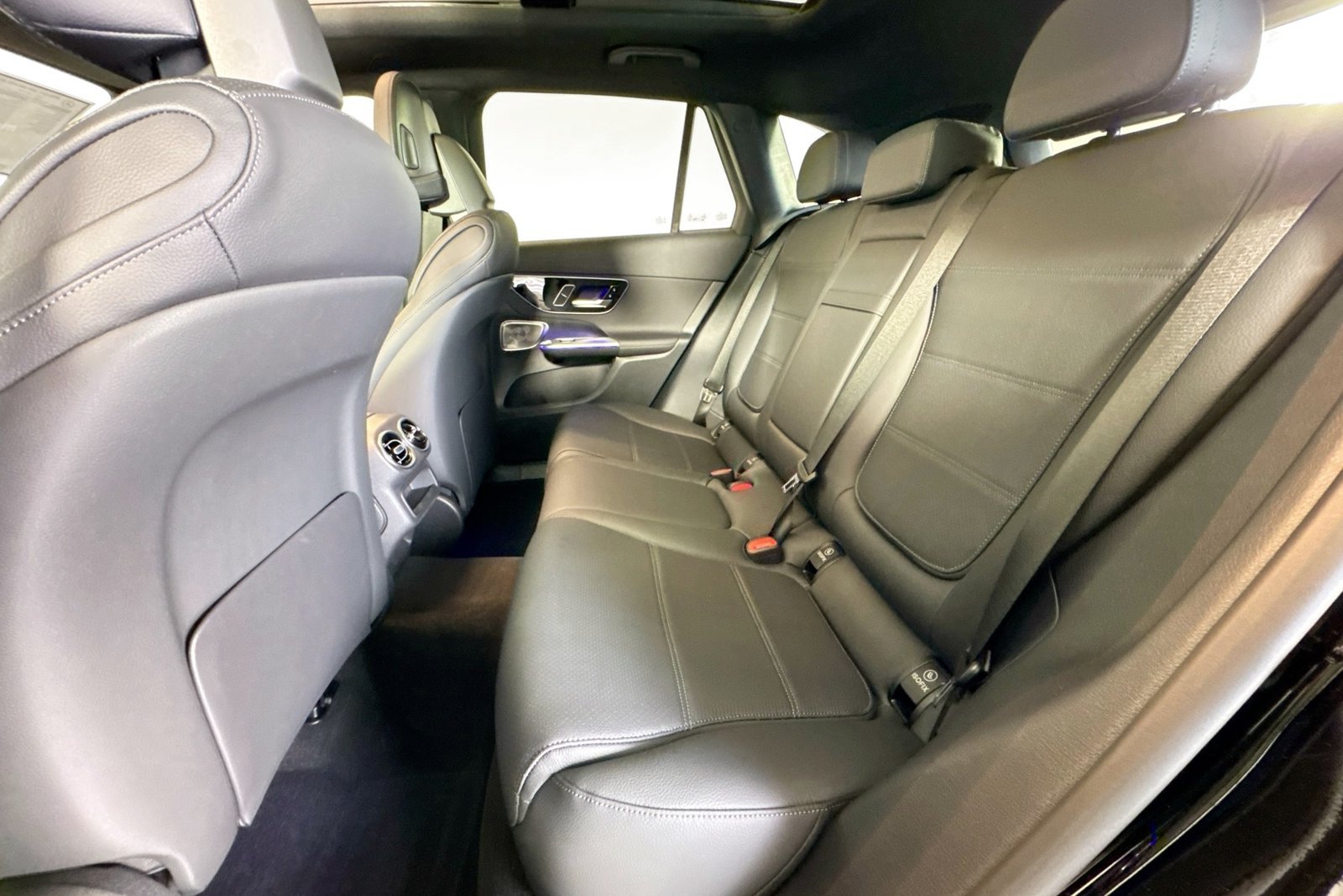 New 2026 Black Mercedes-Benz GLC 300 image 22