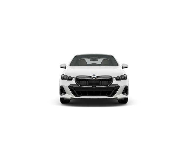 New 2027 Mineral White Metallic BMW  image 2