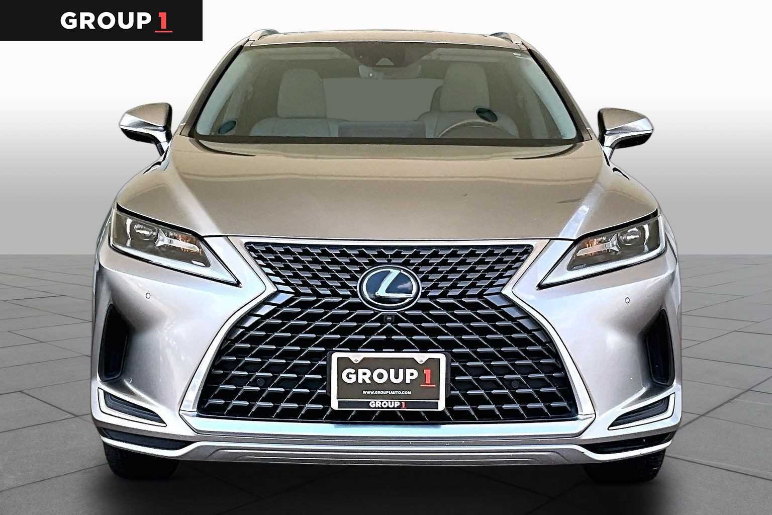 Used 2021 Atomic Silver Lexus  image 4