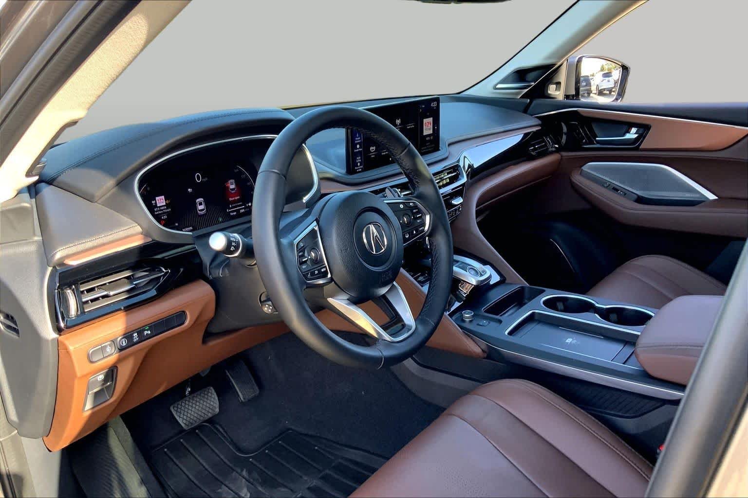 Used 2025 Liquid Carbon Metallic Acura w/Technology Package image 18