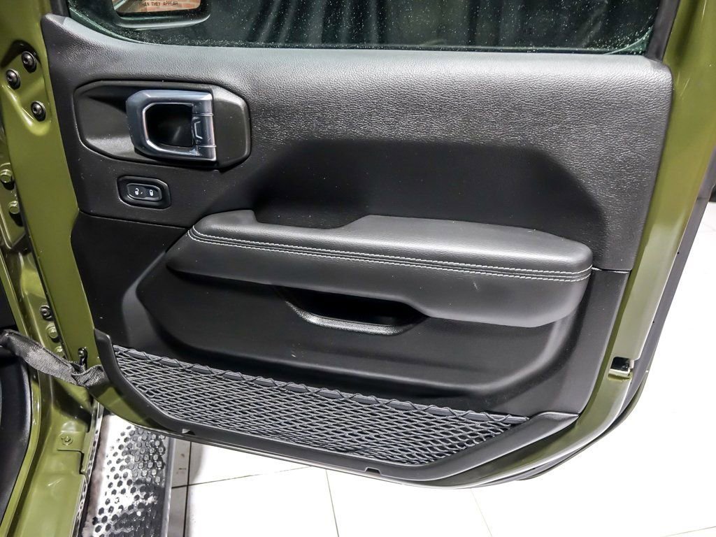 2023 JEEP WRANGLER - Image 32