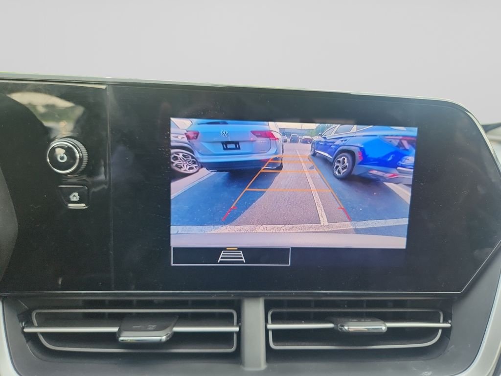 Used 2025 Gray Chevrolet LS image 21