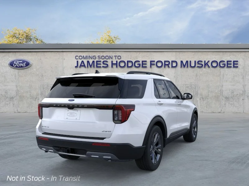 New 2026 Star White Metallic Tri-Coat Ford Active image 8