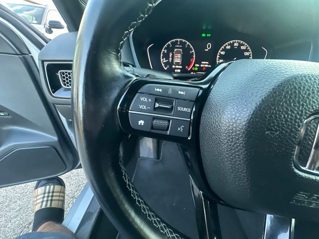 Used 2024  Honda Sport image 13