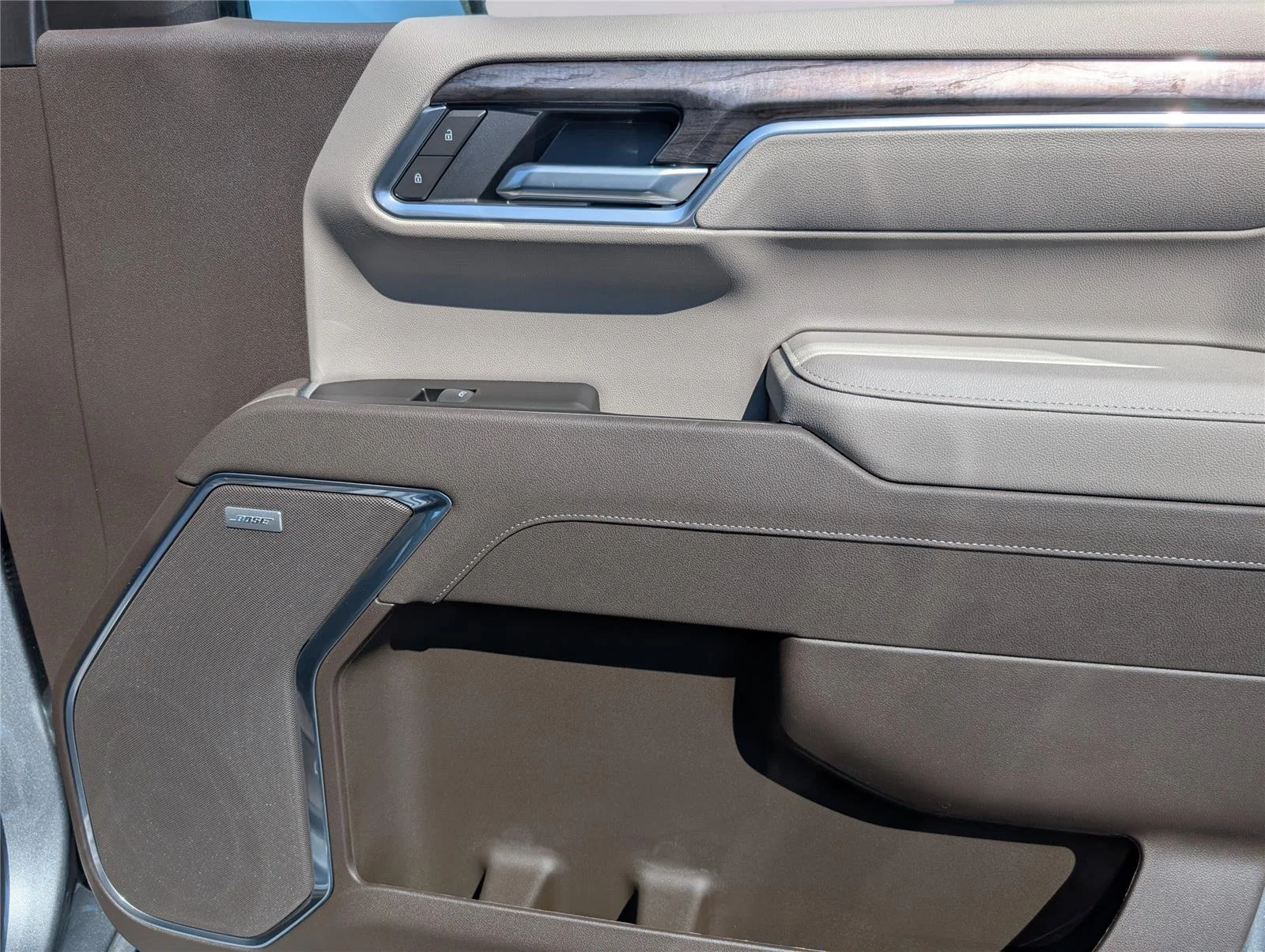 New 2026 Sterling Gray Metallic Chevrolet LTZ image 34