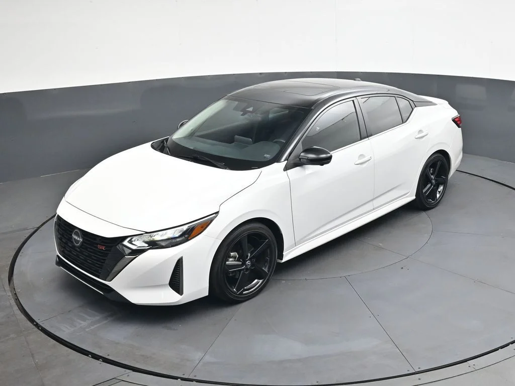 Used 2024 White Nissan SR image 41