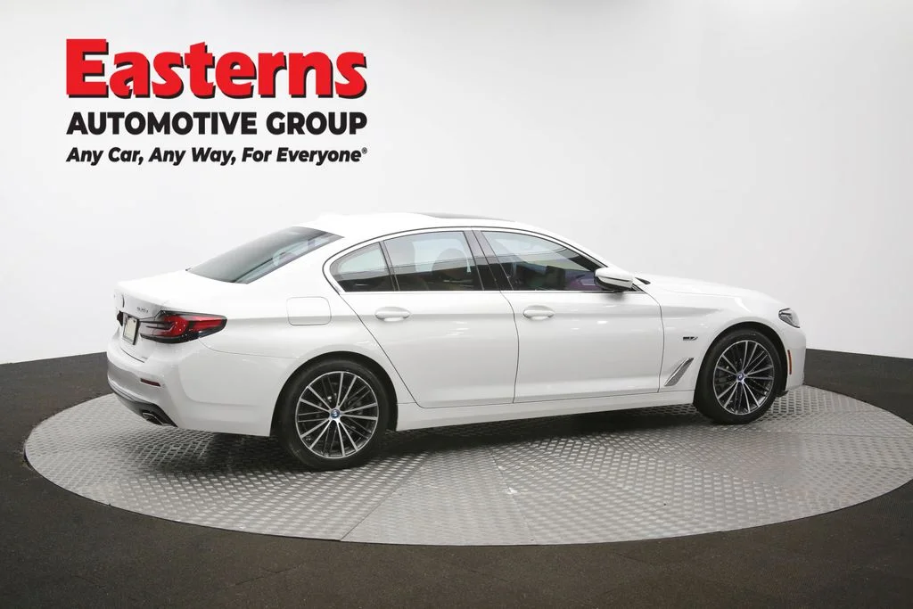 Used 2023 White BMW 530e iPerformance image 47
