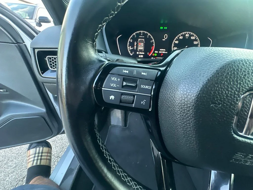 Used 2024  Honda Sport image 13