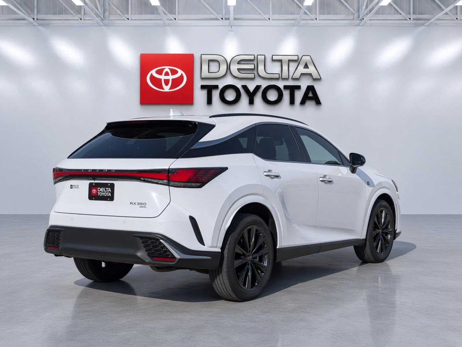Used 2024 Ultra White Lexus RX 350 F SPORT Handling image 6