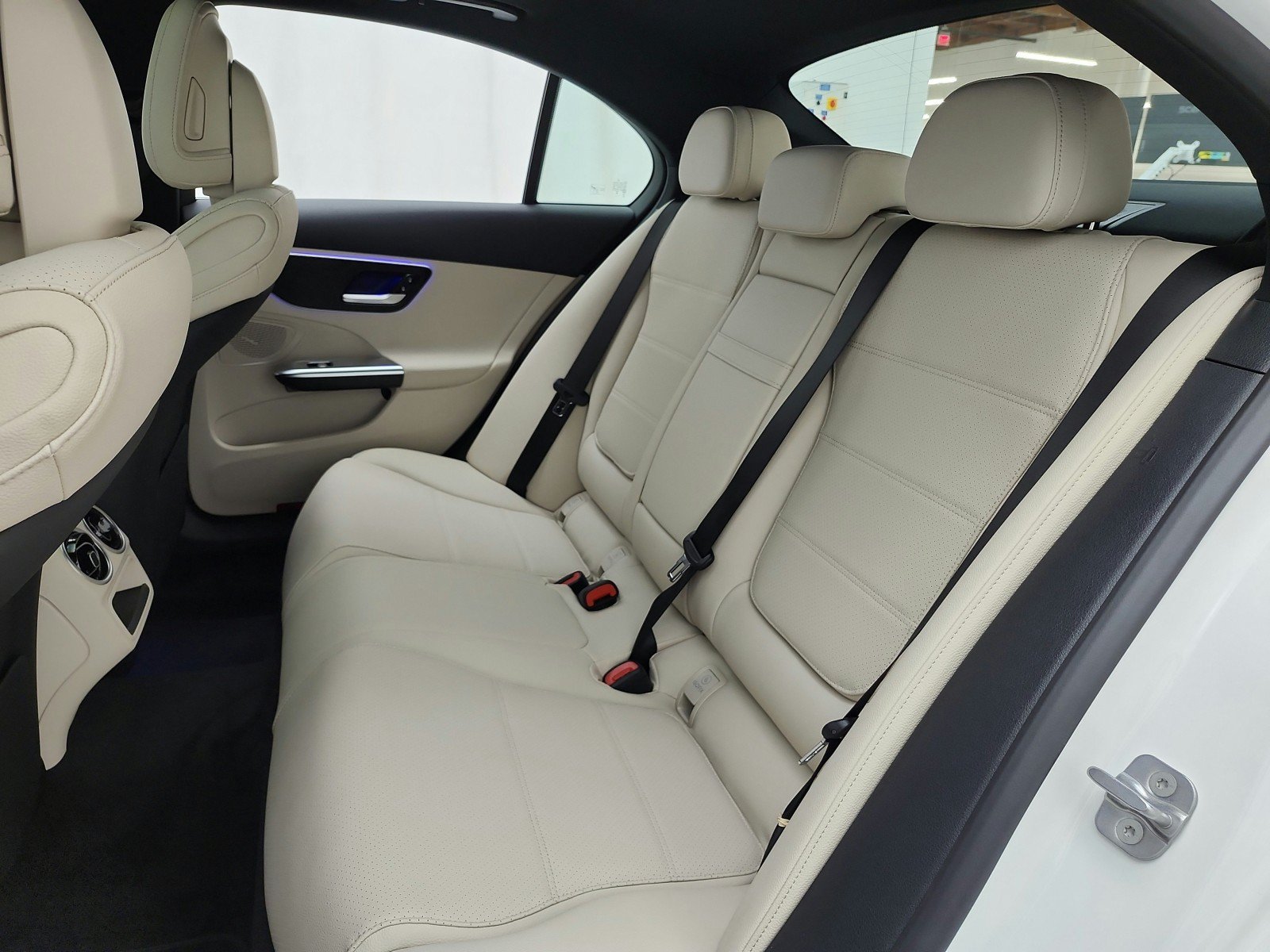 New 2026 Polar White Mercedes-Benz C 300 Sedan image 32