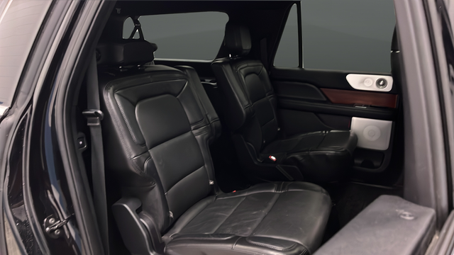 Used 2020 Black Lincoln Reserve image 25
