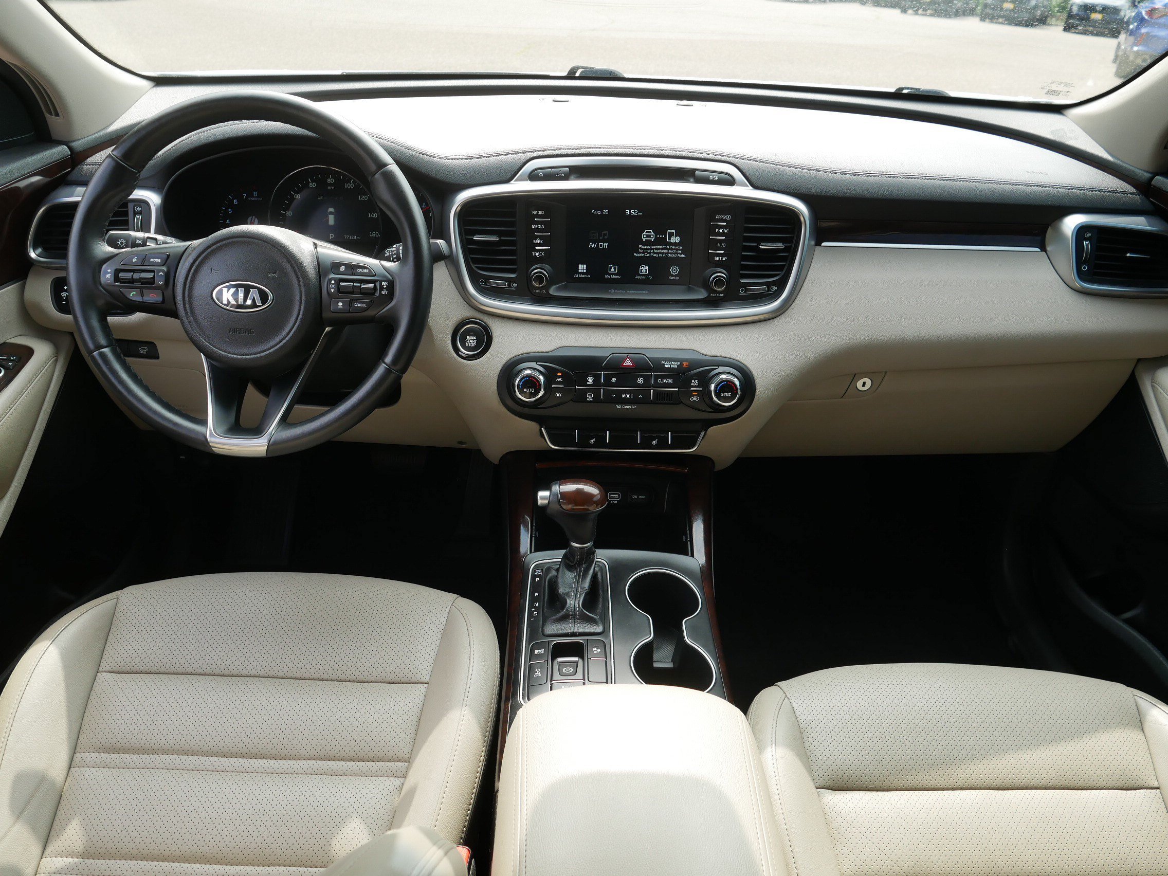 Certified Used 2017 Snow White Pearl Kia EX V6 image 10