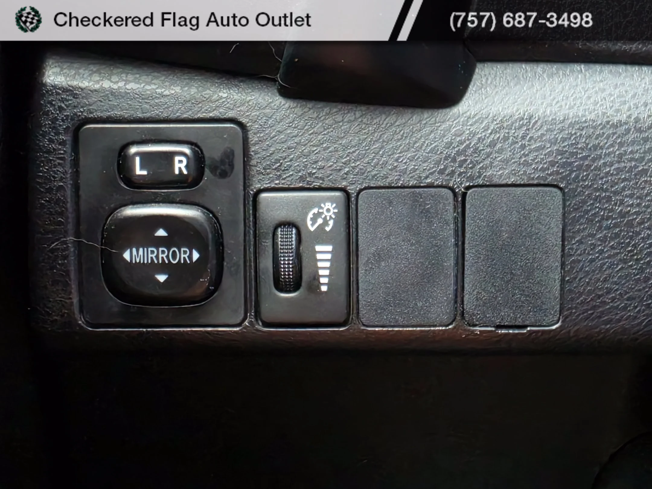 Used 2018 Blue Crush Metallic Toyota XSE image 11