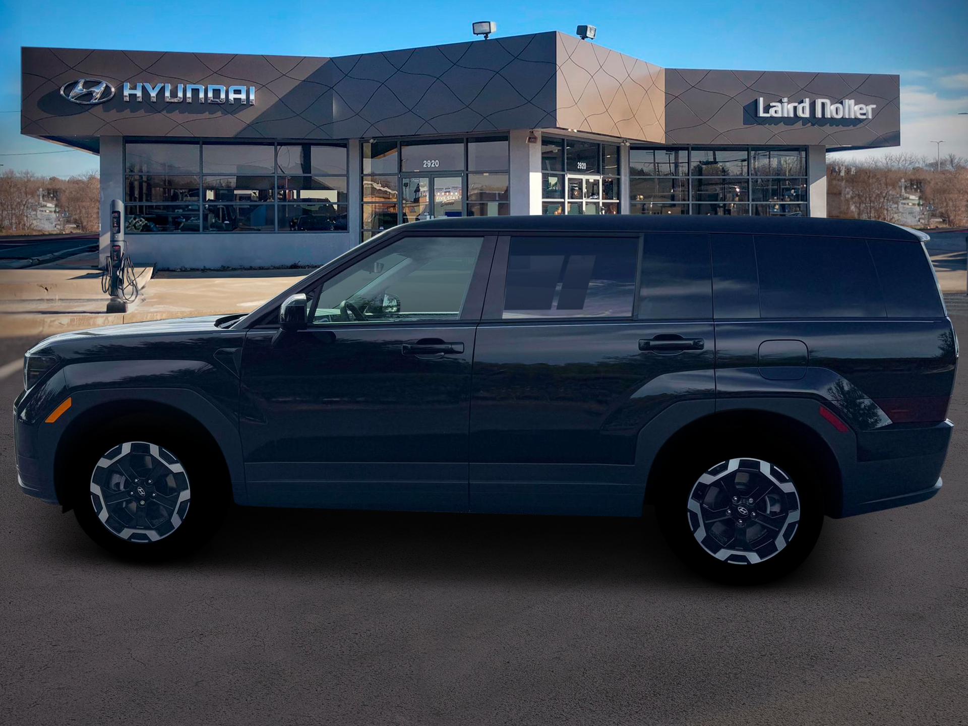 View vehicle photo 3