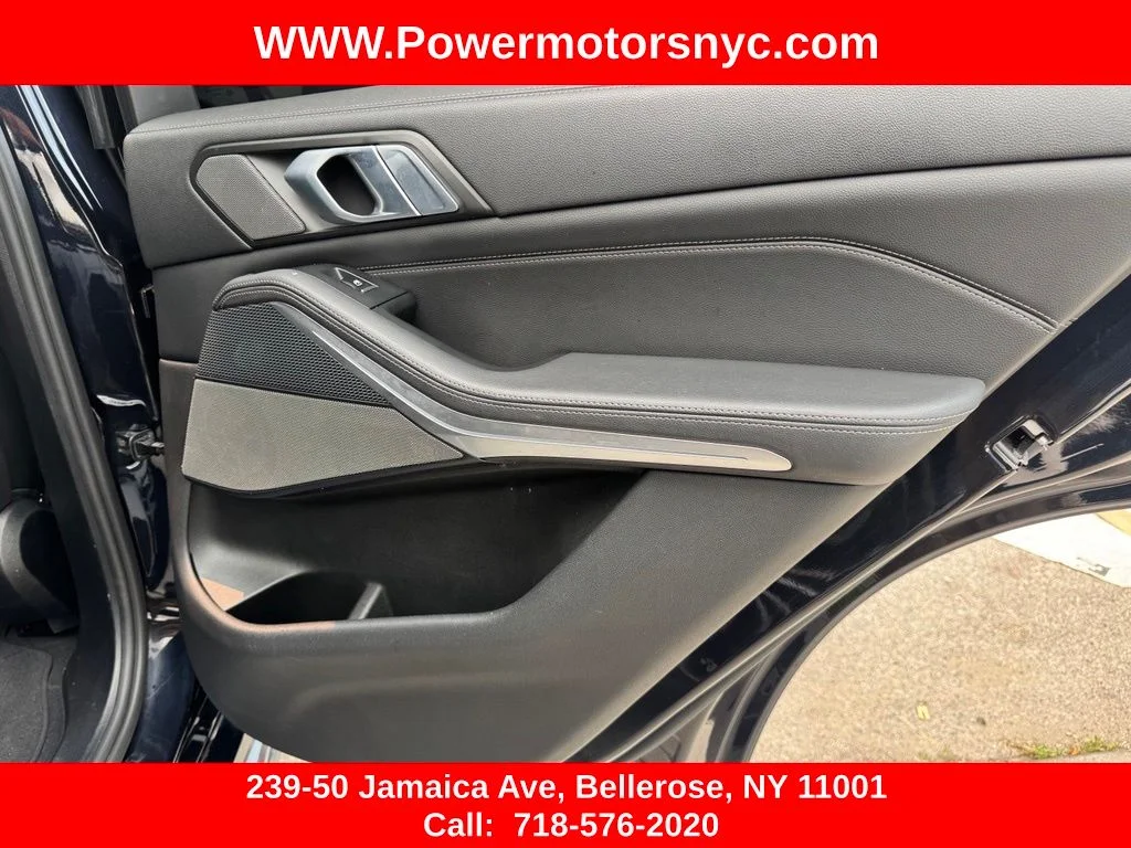 Used 2020 Black BMW M50i image 31