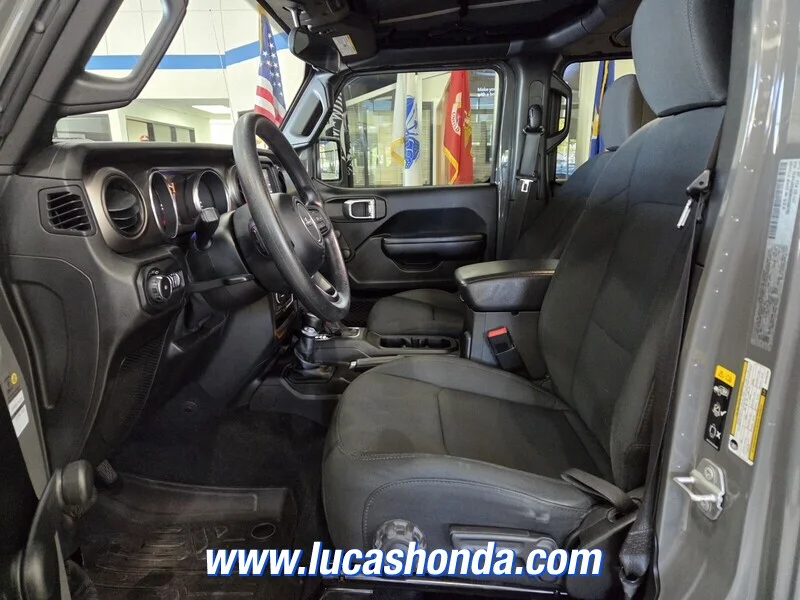 Used 2021 Gray JEEP UNLIMITED SPORT 4X4 image 7