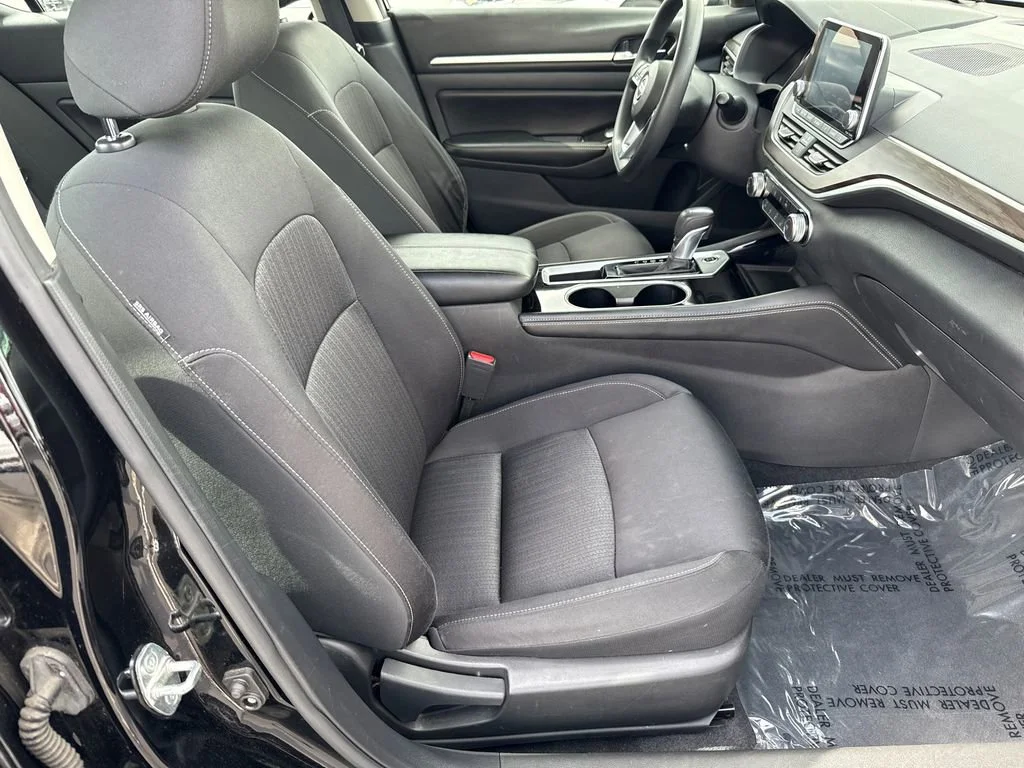 Used 2023 Black Nissan 2.5 SV image 13