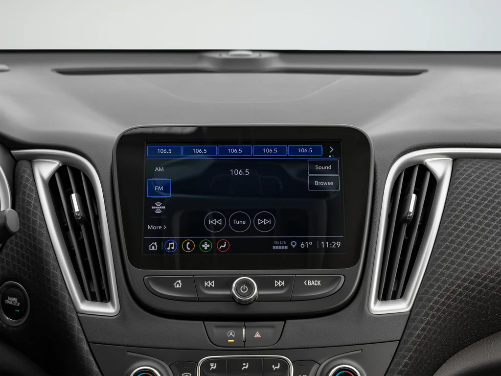 Used 2023 White Chevrolet LT image 22