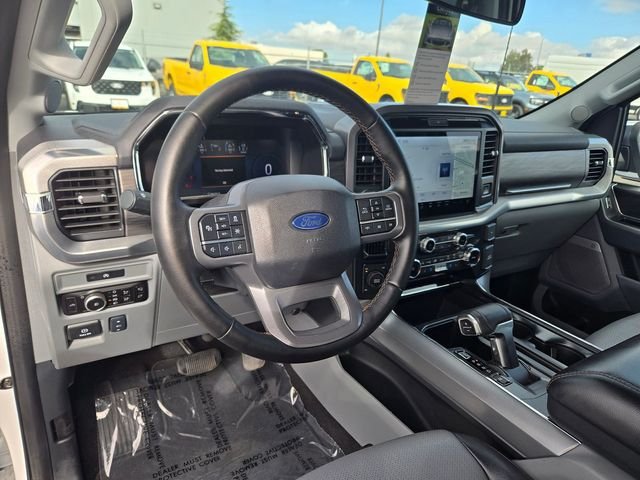 Used 2025 White Ford Lariat image 6