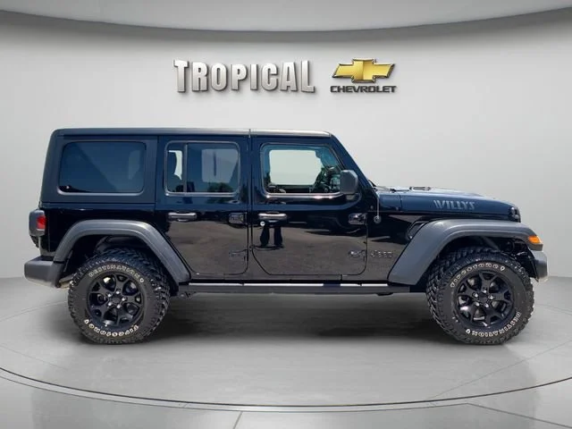 Used 2022 Black Jeep Unlimited Willys image 6